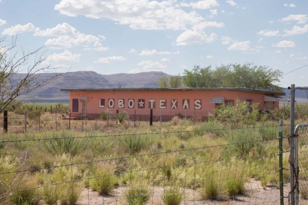 Texas Ghost Towns: Lobo, Texas in West Texas is a small ghost town that was abandoned in the early 90's