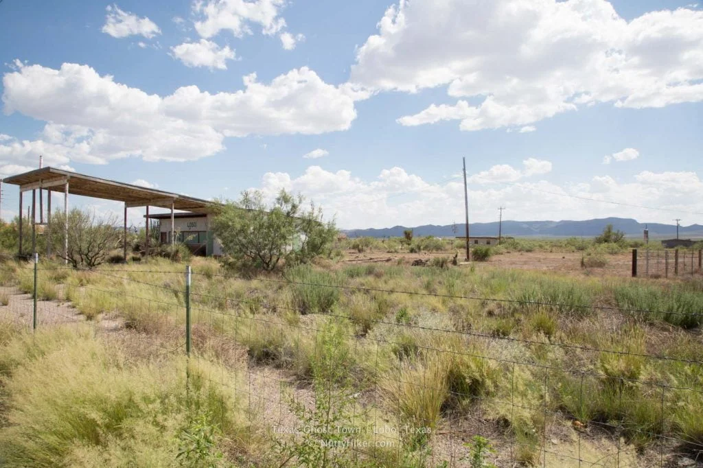 Texas Ghost Towns: Lobo, Texas in West Texas is a small ghost town that was abandoned in the early 90's