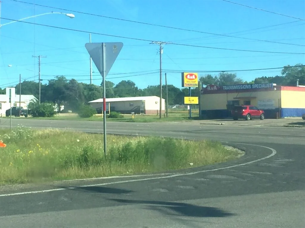 How Ironic: Truck's transmission breaks right in front of a transmission shop!