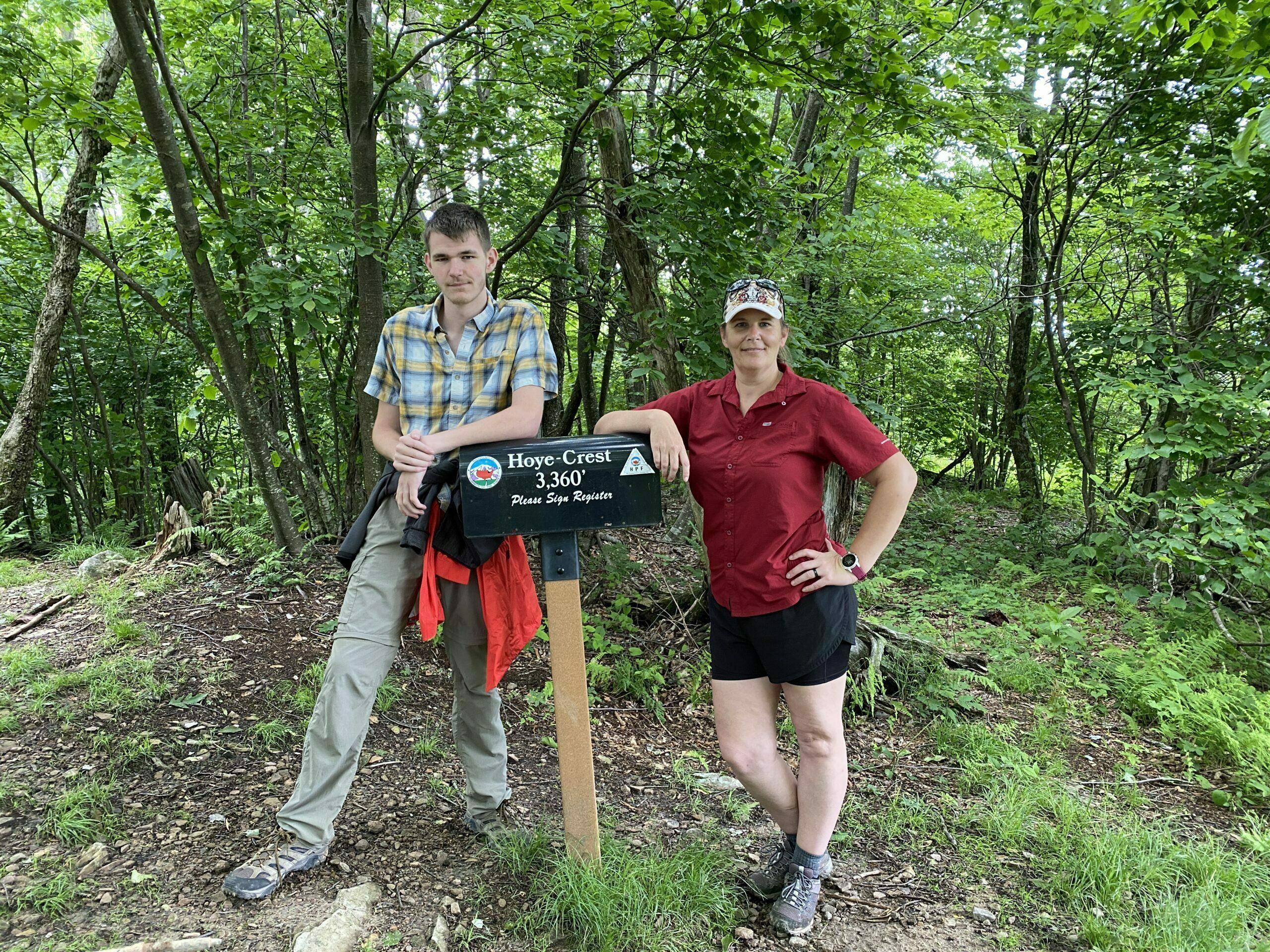 Hiking to Hoye Crest on Backbone Mountain; Maryland Highpoint